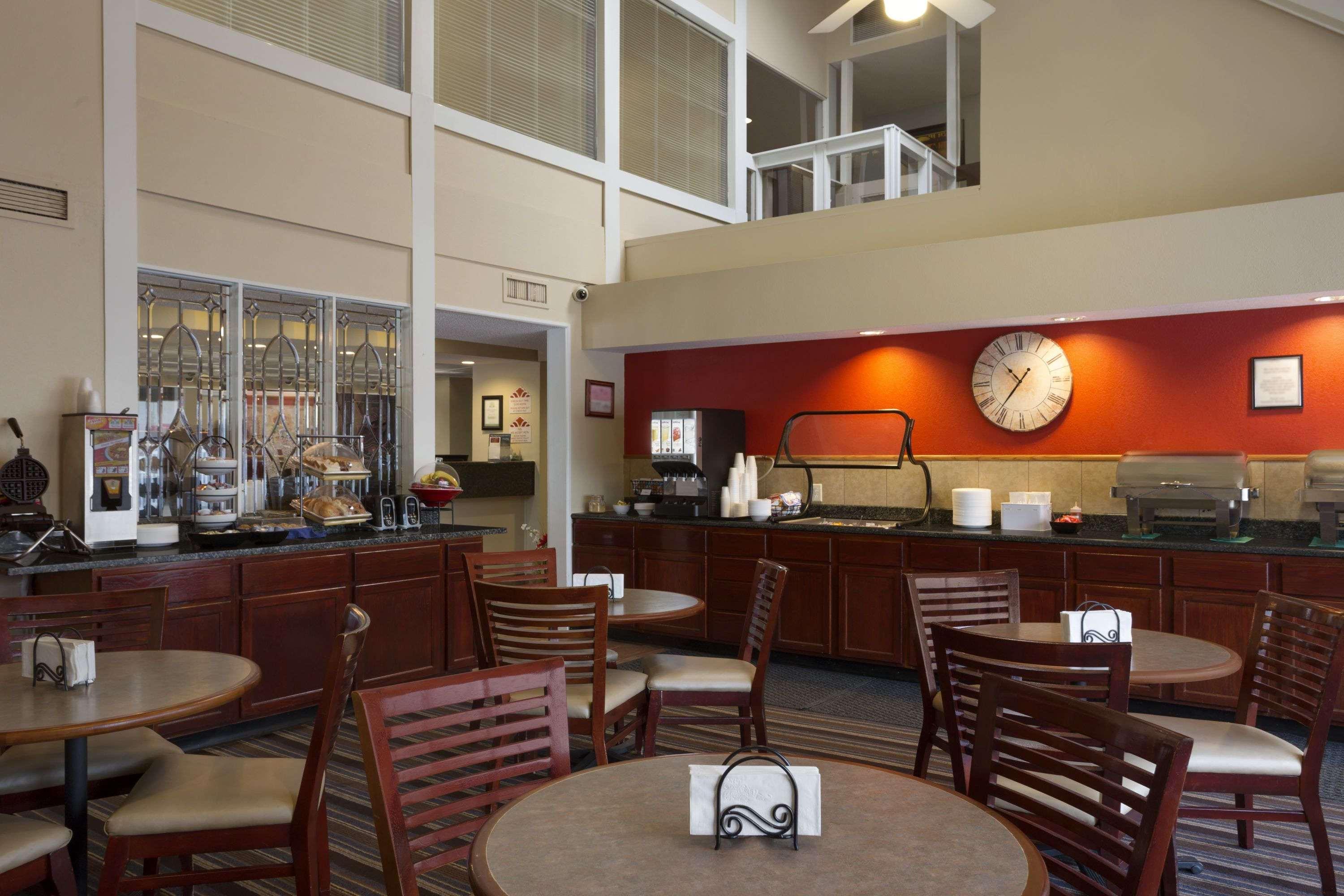 Affordable Of America Grand Rapids Hotel 3*